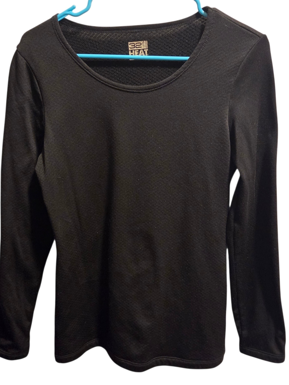 32 Degrees Women’s Black Long Sleeve Crew Top Size Medium Waffle Knit For Cold